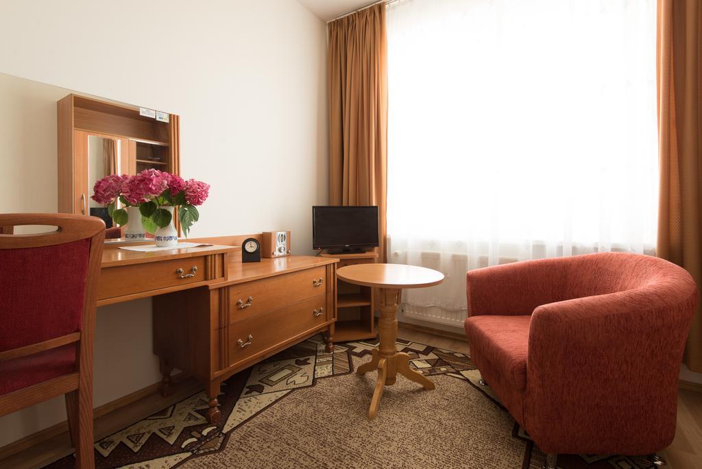 Pokoje Goscinne Akropol Poznań Exterior foto