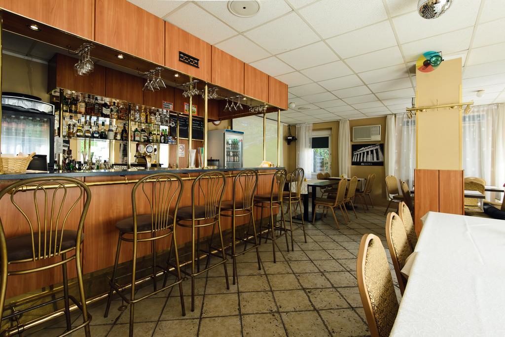 Pokoje Goscinne Akropol Poznań Exterior foto