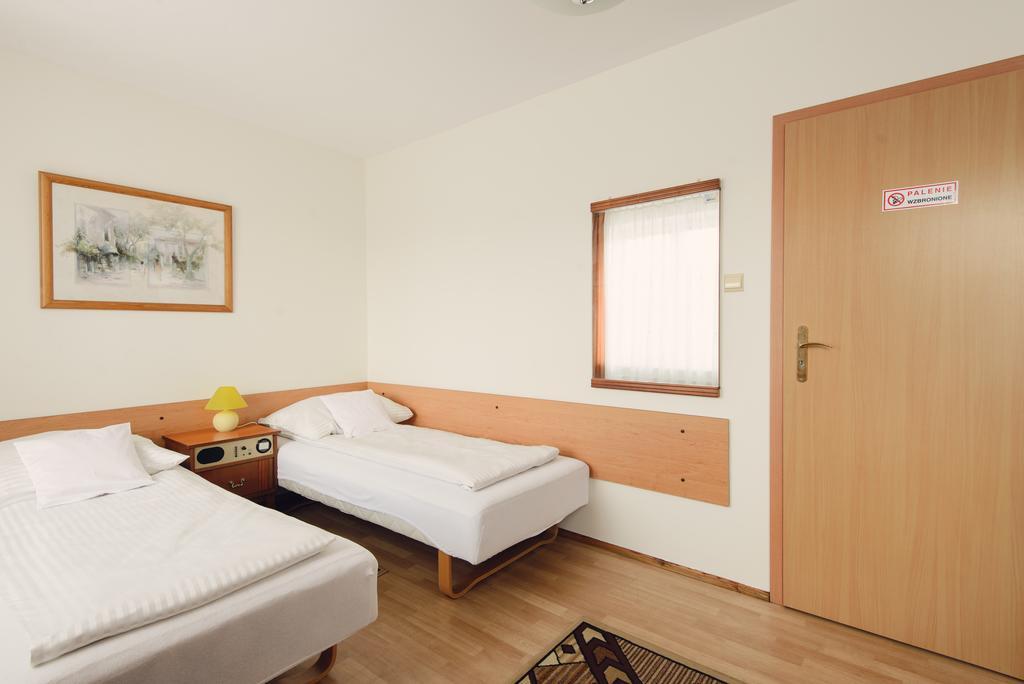 Pokoje Goscinne Akropol Poznań Exterior foto